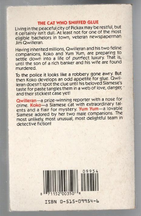The Cat Who Sniffed Glue Cozy Mystery Crime Fiction Detective Fiction mystery used Books