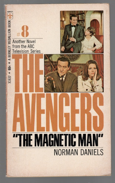 The Magnetic Man paperback Spy thrilller Vintage Books